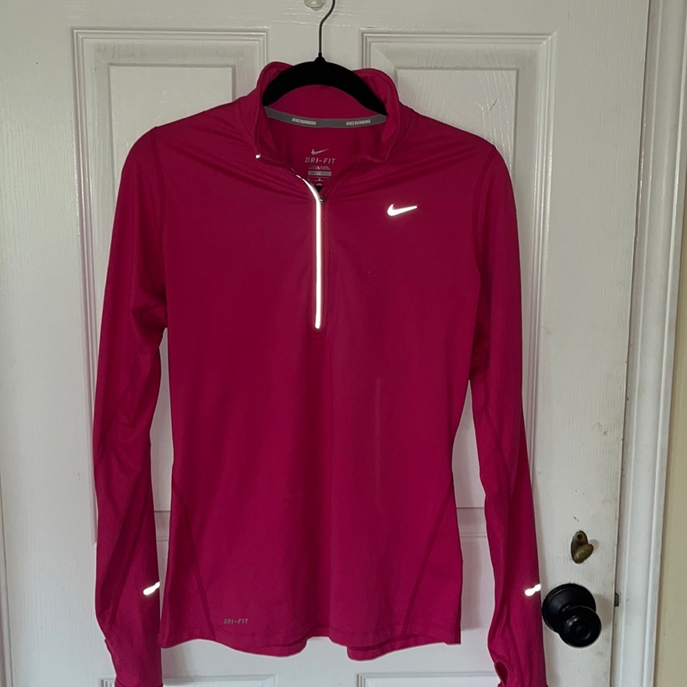 Nike dri fit hot pink running dice small